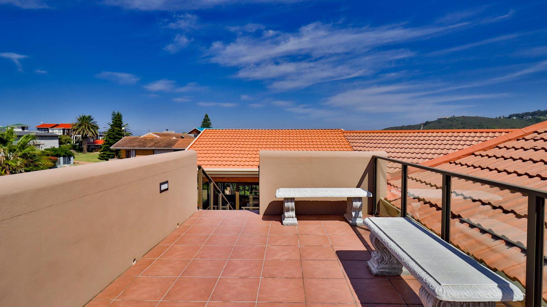 7 Bedroom Property for Sale in Hersham Western Cape